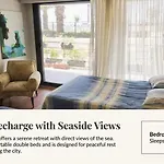 Elegant & Cozy Retreat Home, Center Gem, At The Seaside, Steps From The Tram Smirne