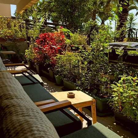 Apartment Elegant & Cozy Retreat Home, Center Gem, At The Seaside, Steps From The Tram *