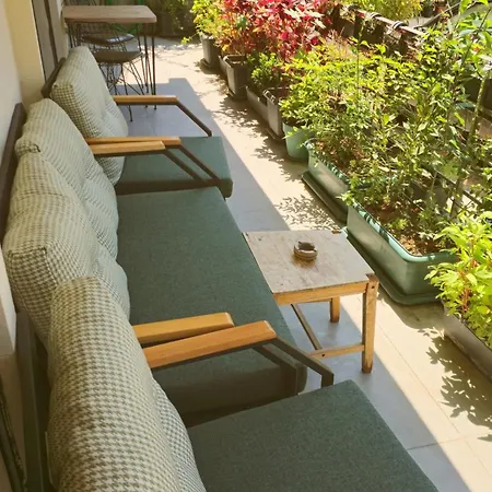 Apartment Elegant & Cozy Retreat Home, Center Gem, At The Seaside, Steps From The Tram