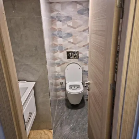 Elegant & Cozy Retreat Home, Center Gem, At The Seaside, Steps From The Tram