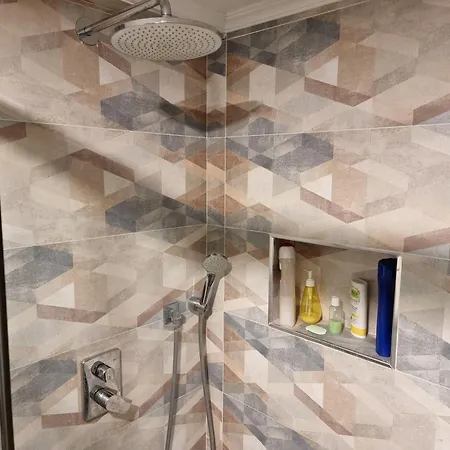 Apartment Elegant & Cozy Retreat Home, Center Gem, At The Seaside, Steps From The Tram *