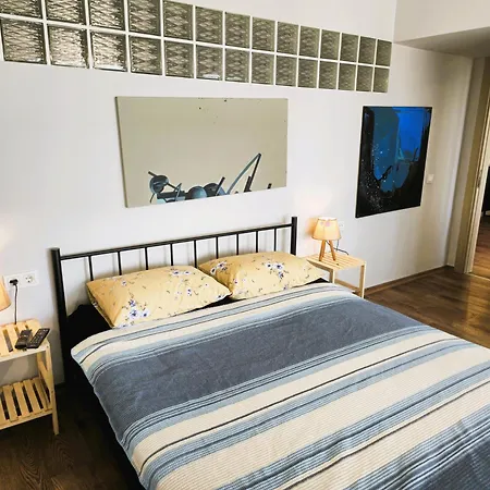 Elegant & Cozy Retreat Home, Center Gem, At The Seaside, Steps From The Tram Apartmán