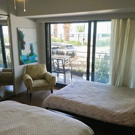 Apartmán Elegant & Cozy Retreat Home, Center Gem, At The Seaside, Steps From The Tram