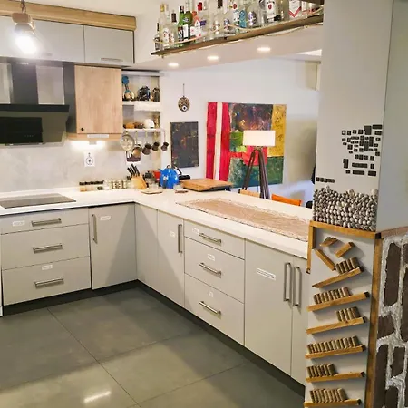 Apartmán Elegant & Cozy Retreat Home, Center Gem, At The Seaside, Steps From The Tram *
