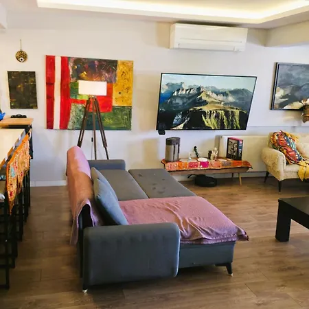 Elegant & Cozy Retreat Home, Center Gem, At The Seaside, Steps From The Tram *