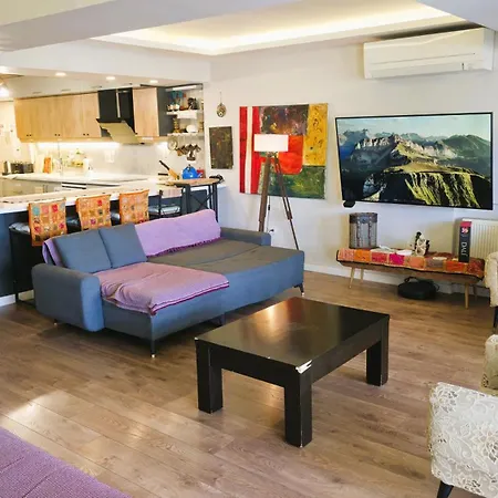 Elegant & Cozy Retreat Home, Center Gem, At The Seaside, Steps From The Tram アパート イズミル