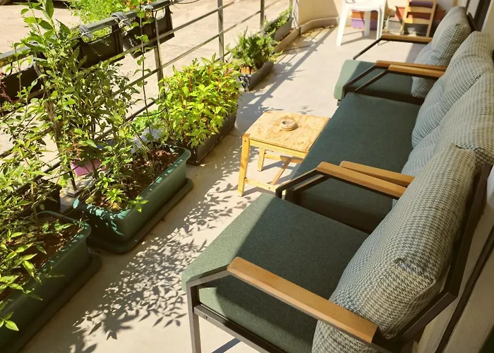 Elegant & Cozy Retreat Home, Center Gem, At The Seaside, Steps From The Tram