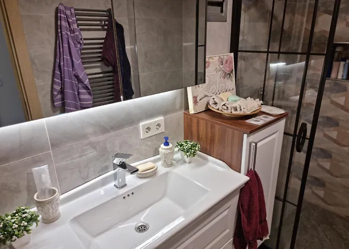 Elegant & Cozy Retreat Home, Center Gem, At The Seaside, Steps From The Tram 公寓