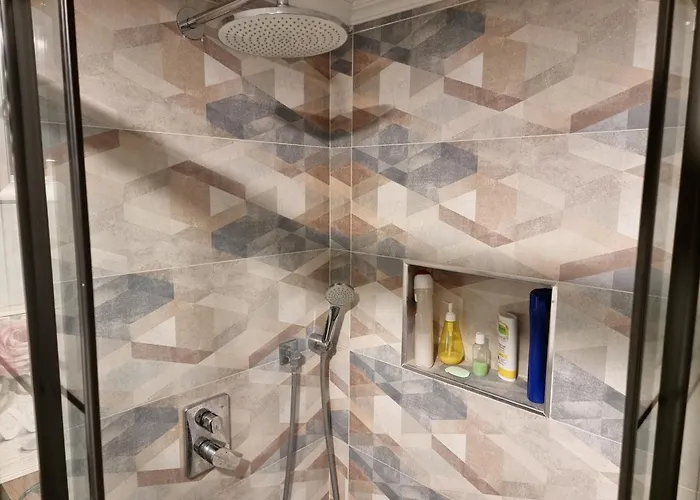 公寓 Elegant & Cozy Retreat Home, Center Gem, At The Seaside, Steps From The Tram *