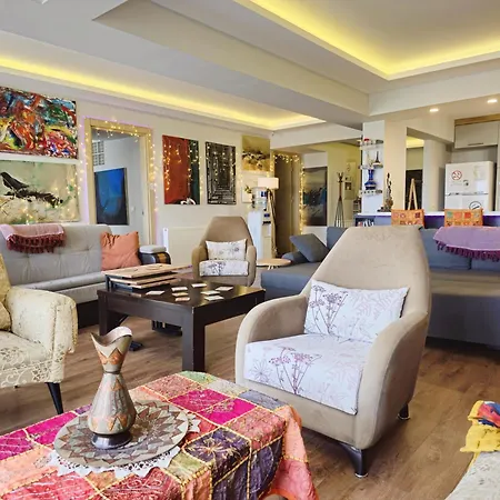 Elegant & Cozy Retreat Home, Center Gem, At The Seaside, Steps From The Tram Apartment *